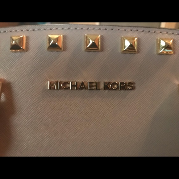 Micheal Kors ❤️SOLD❤️ - Picture 2 of 6